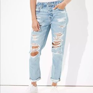 American eagle Tom girl distressed jeans